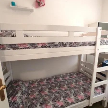 Apartment Comfy 2 Bedroom Flat Near The Bibione